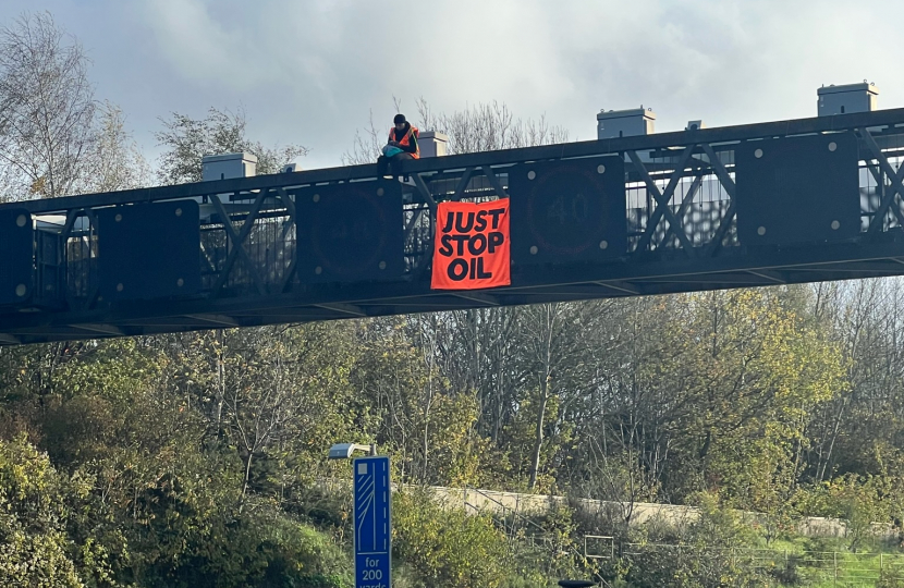 Just Stop Oil Disrupting the M25